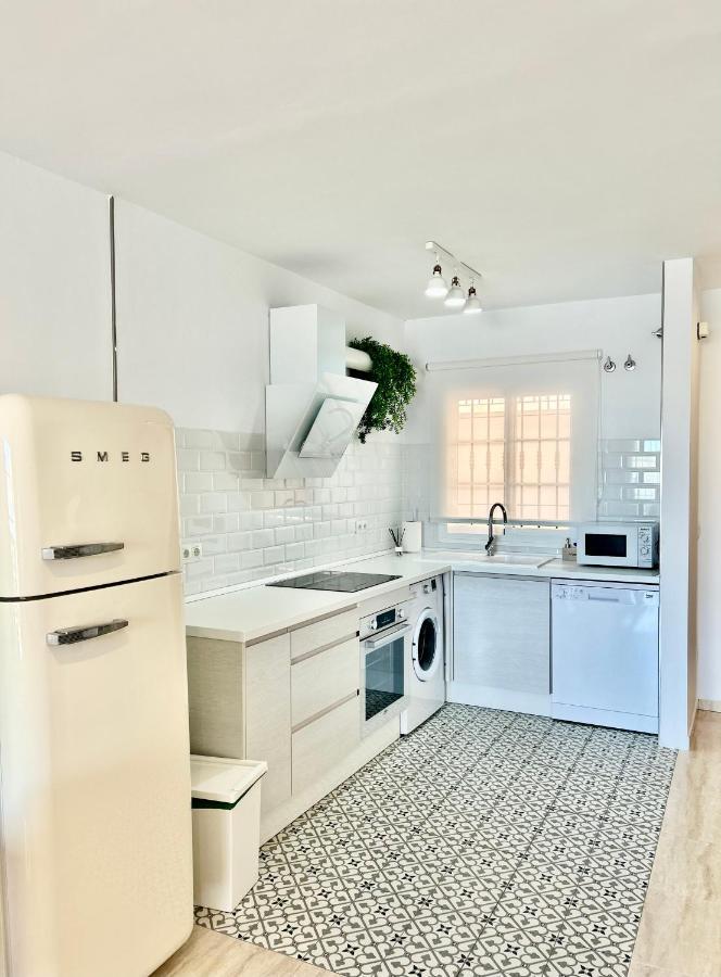 Apartamentos Pacifico Nerja Zewnętrze zdjęcie